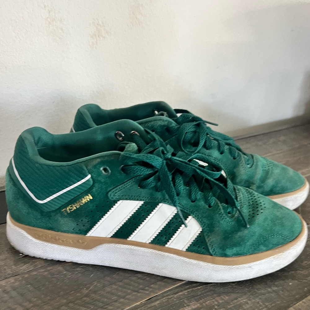 Adidas Tyshawn shoes - green